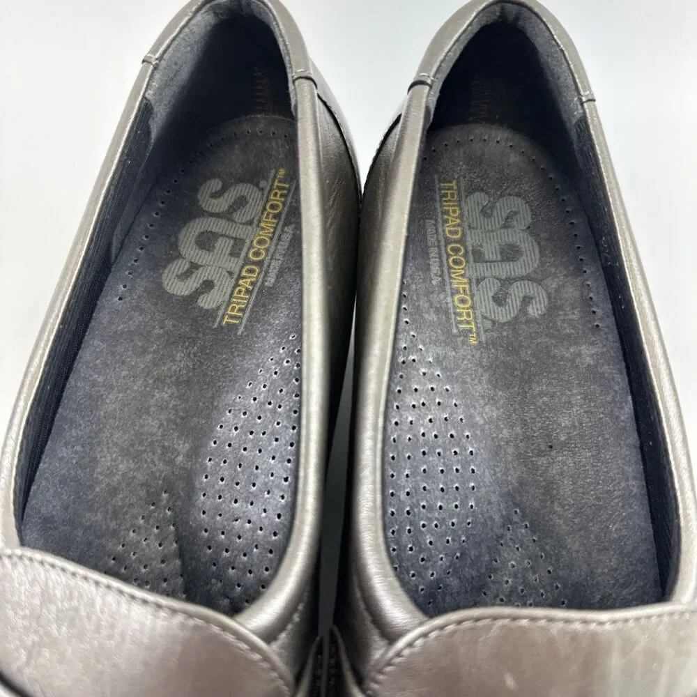 SAS Easier Slip On Loafer Pewter Leather Silver Metallic Wedge Womens Size 8.5 M